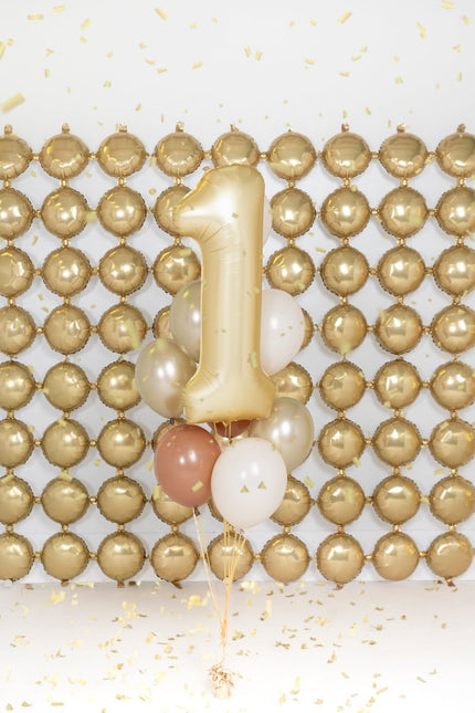 1 Jaar Cijfer Ballon Goud Satijn Folie Leeg 86cm van Partydeco koop je bij Partywinkel