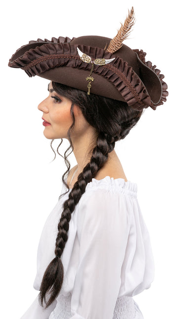 Driespits O'Malley, Bruin