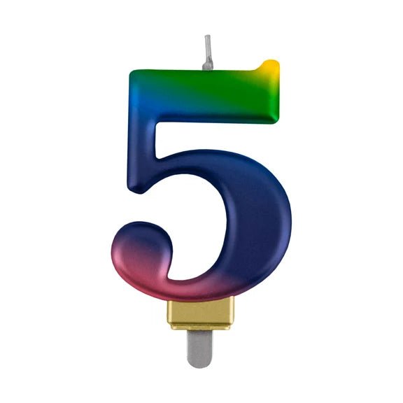 5 Jaar Kaars Regenboog 8cm van VDV Benefit koop je bij Partywinkel