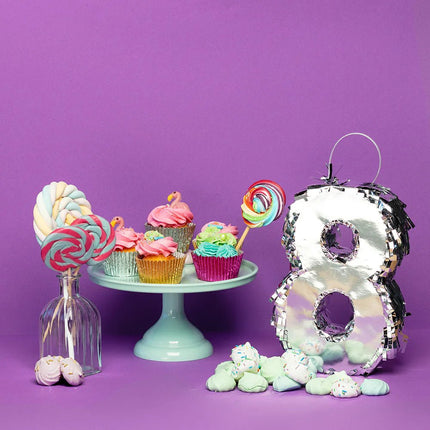 8 Jaar Pinata Zilver van Boland koop je bij Partywinkel