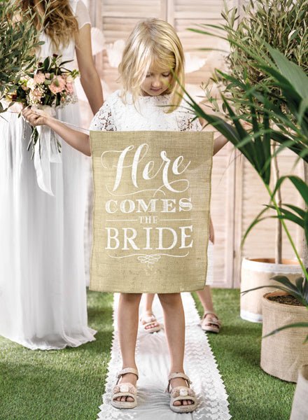 Banner Here Comes The Bride 51cm van Partydeco koop je bij Partywinkel