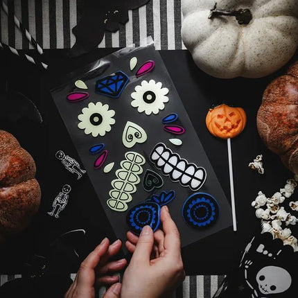 Dia De Los Muertos Stickers Gel Glow In The Dark 2 delig van Partydeco koop je bij Partywinkel