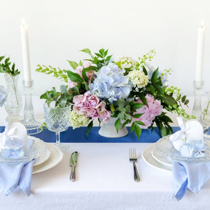 Donkerblauwe Tafelloper 16cm 9m van Partydeco koop je bij Partywinkel