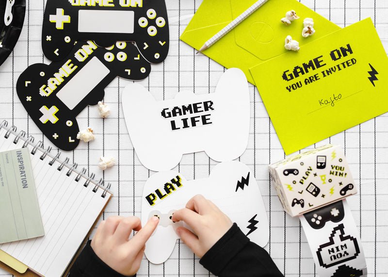Gaming Party Uitnodigingen 16cm 6st van Partydeco koop je bij Partywinkel
