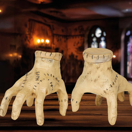 Halloween Nep Hand Beweegbaar Met Geluid 15cm van Fiestas Guirca koop je bij Partywinkel