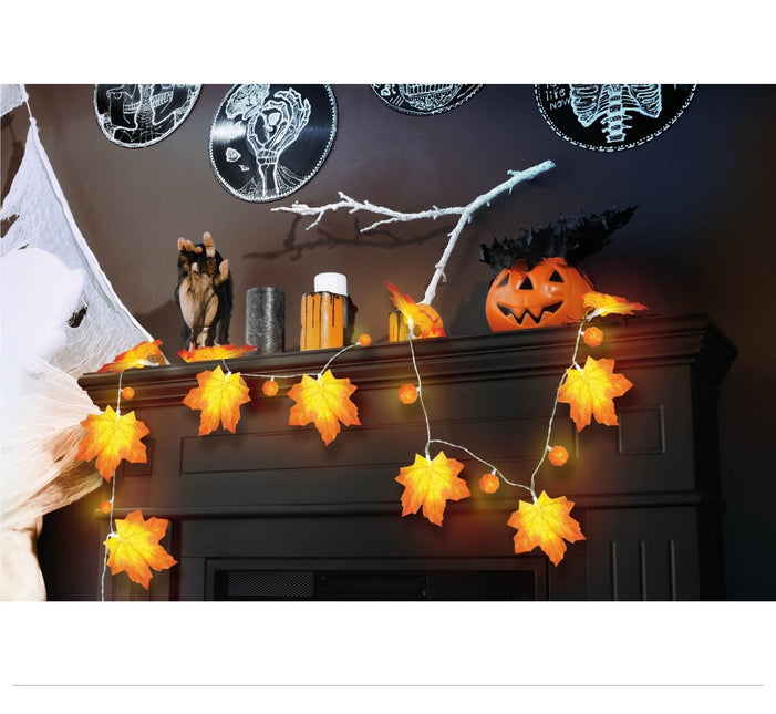 Halloween Slinger Leds Pompoenbladeren van Fiestas Guirca koop je bij Partywinkel