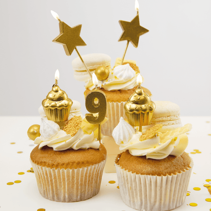 Kaarsjes 9 Jaar Cupcake Goud 17,5cm van Paper Dreams koop je bij Partywinkel