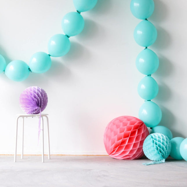 Mintgroene Ballonnenslinger Powder Pistache 3m 8st van Folat koop je bij Partywinkel