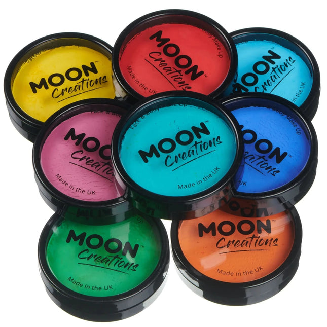 Moon Creations Pro Face Paint Cake Pots Grass Green 36g van Moon Creations koop je bij Partywinkel
