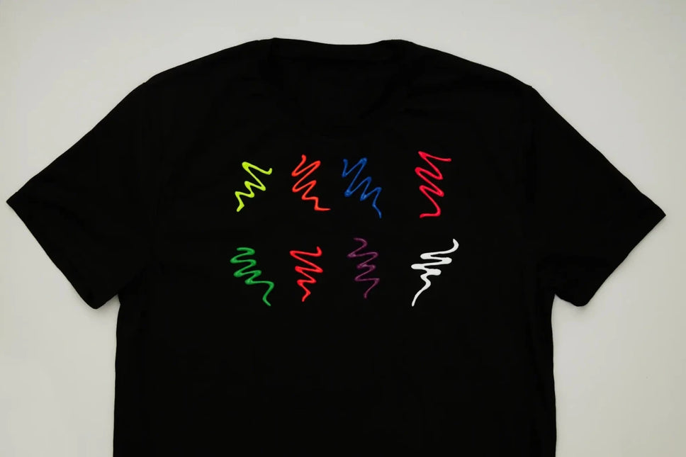 Moon Glow Neon UV Fabric Paint 30ml Intense Pink 30ml van Moon Creations koop je bij Partywinkel