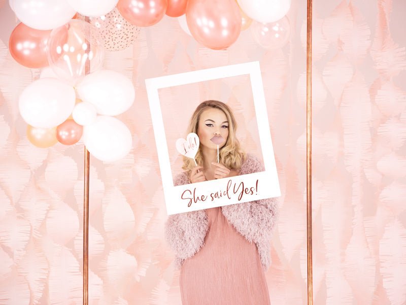 Photobooth Frame She Said Yes 59,5cm van Partydeco koop je bij Partywinkel