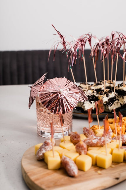Rose Gouden Cocktailprikkers Parasol 10cm 10st van WeFiesta koop je bij Partywinkel