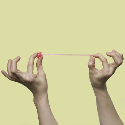 Uitdeelcadeautjes Plakhandjes Stekels 4cm 8st van Unique koop je bij Partywinkel