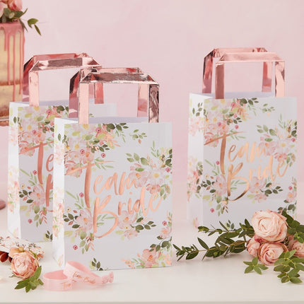 Uitdeeltasjes Team Bride 24cm 5st van Ginger Ray koop je bij Partywinkel