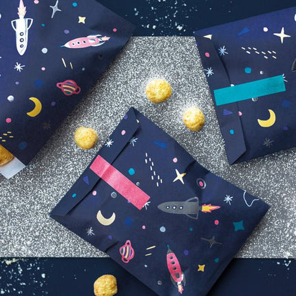Uitdeelzakjes Space 14cm 6st van Partydeco koop je bij Partywinkel