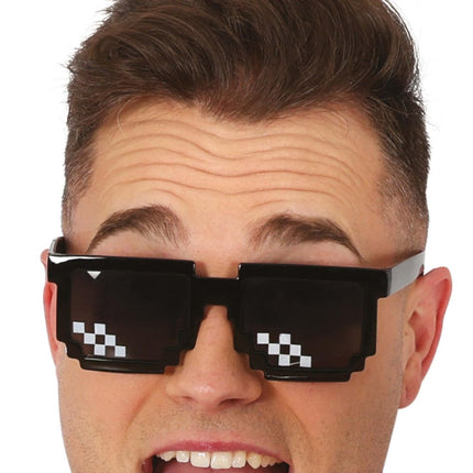 Zwarte Bril Pixel van Fiestas Guirca koop je bij Partywinkel