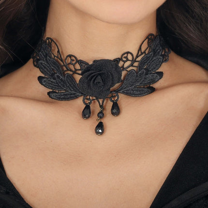 Zwarte Ketting Roos Geborduurd van Fiestas Guirca koop je bij Partywinkel